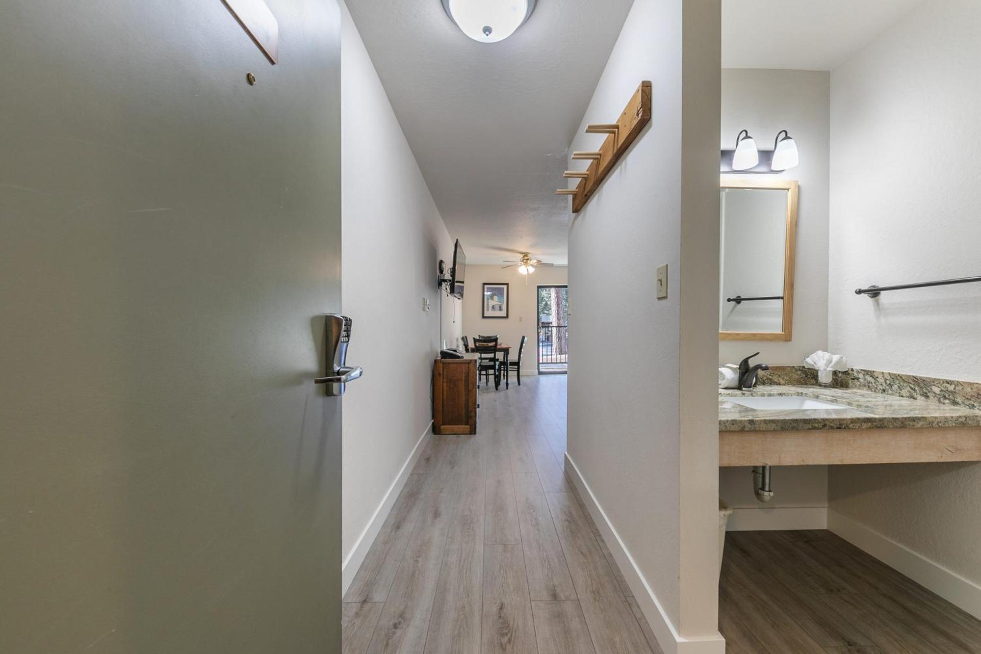 King Studio 2Nd Floor #234 At Donner Lake Village 特拉基 外观 照片