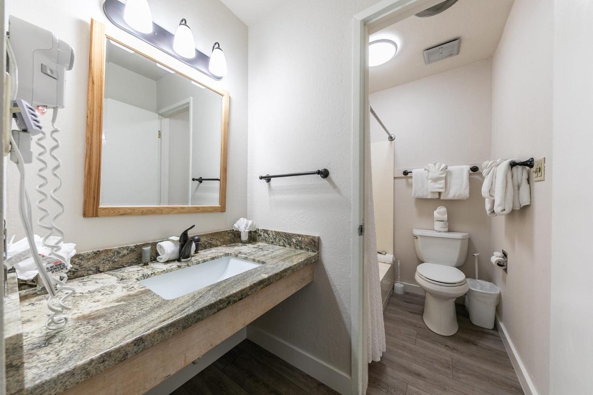 King Studio 2Nd Floor #234 At Donner Lake Village 特拉基 外观 照片